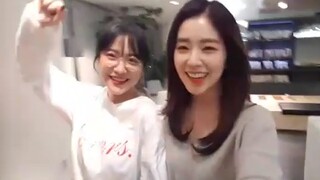 Yeri and Irene messing around for 10 minutes straight