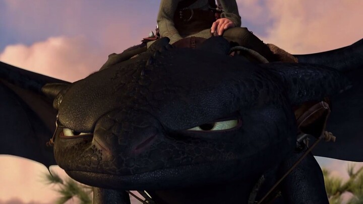 Toothless’s little expression is so cute: Dad, isn’t it time for Mom to lose weight?