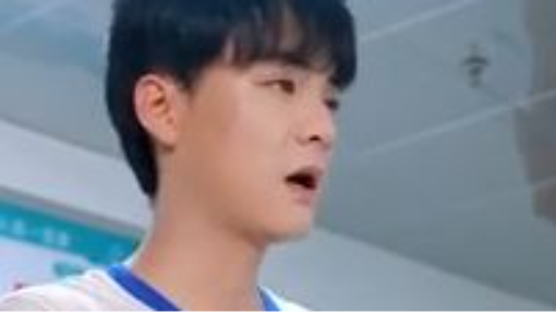 ชาวนาผู้ใจดีช่วยเด็กน้อยไว้ เขาเป็นบุตรชายของชายที่ร่ำรวยที่สุดและเป็นผู้ปกครองโลกโดยไม่คาดคิด
