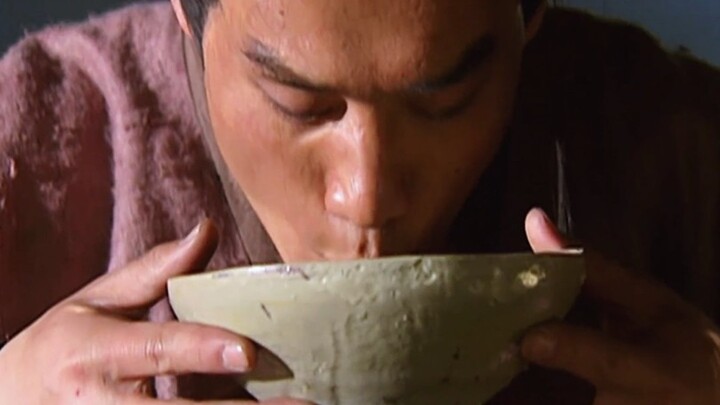 盘点三版武松吃戏：你觉得谁吃得更香？两斤牛肉下酒，吃得真过瘾