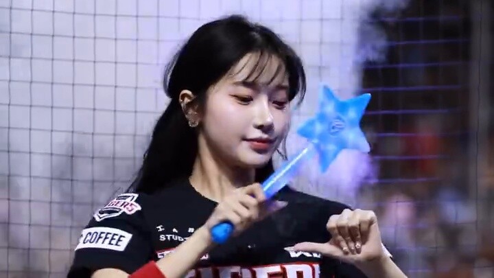 Li Zhuyu's 32 hit