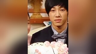 leegikwang giadinhlaso1 Ai dayy nhỉ:)))😂 life mood fypシ MeReviewPhim christmas :v