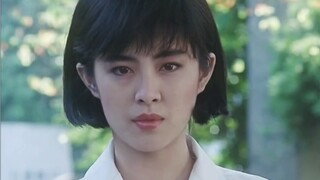 Wang Zuxian memainkan dua peran sebagai saudara perempuan berambut panjang dan saudara perempuan ber
