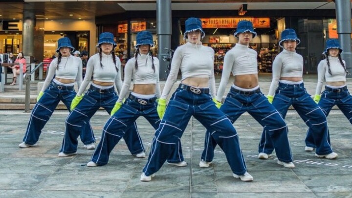LEFT RIGHT - XG | Glitch Crew | Australia