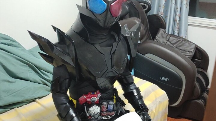 [Kamen Rider] Wearing Fighting Costume In Real Life