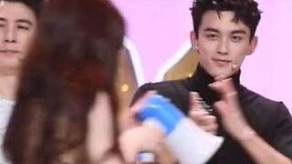 [Wu Luke escaped] Damn it! Wu Lei: My wife passed by me, I really can't bear to see the camera stari