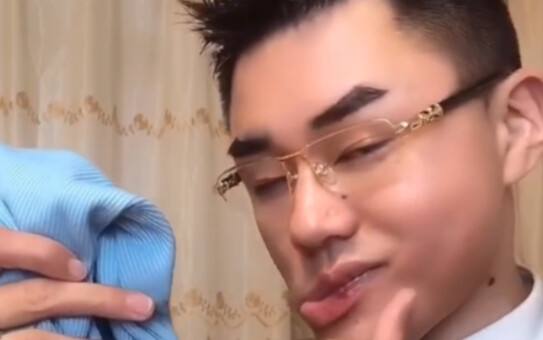 《猛 男 穿 搭》
