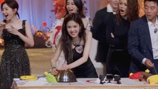 การแสดงออกของ Bailu Mao Xiaotong นั้นแข็งแกร่งมากเมื่อเล่นเกมจับเป็ดน่ารักมาก