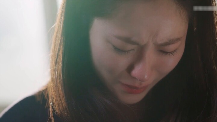 "The one who truly loves you will pick up the broken pieces of you one by one." Vincenzo Truck CP｜Me