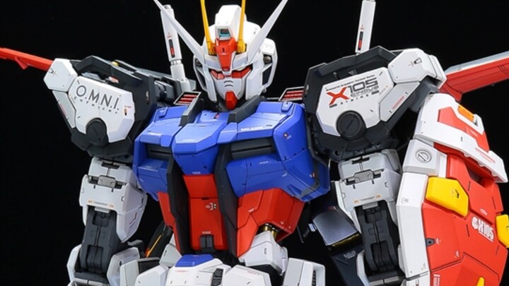 ตัวอย่างการผลิต Strike Gundam (PG .ver)