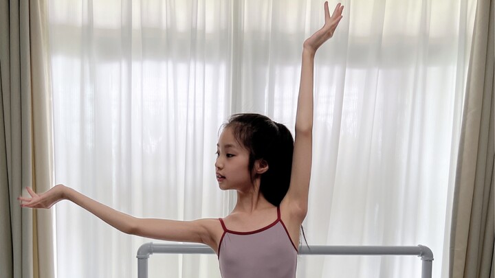 20220903 The second lesson of Chinese dance basic training: Accumulation of little by little, gather