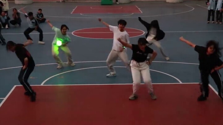 Acara Random Dance Kampus Ketiga SMP Nanning No. 33 2023.12.7
