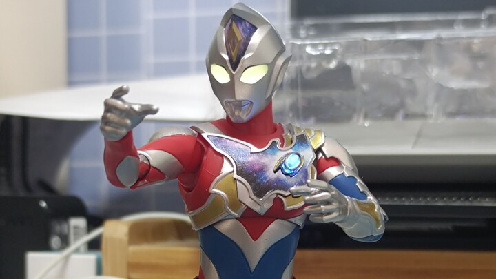 Đầu tiên trong toàn bộ mạng lưới? Ultraman Dekai shf có đèn hiển thị