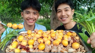 ส้มตำไข่พวงไข่อ่อน เด็ดแซ่บหนึบนุ่มข้างในเป็นไข่ยางมะตูม.