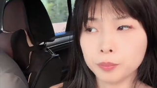 "Wanita itu bertanya tentang manusia, dan pria itu menjawab tentang anjing"