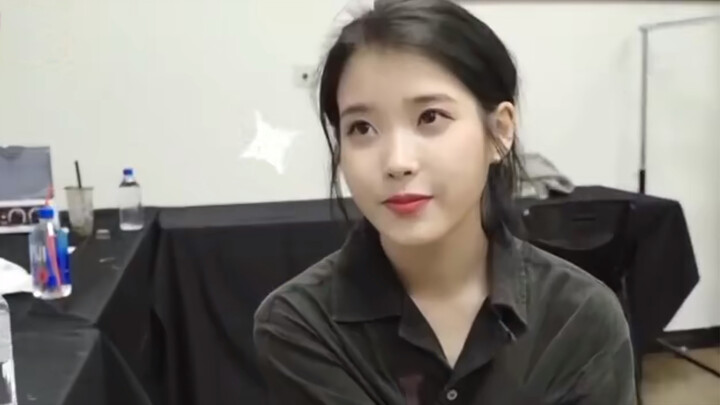 [IU] Complaining that Chinese Is Difficult & the Mukbang