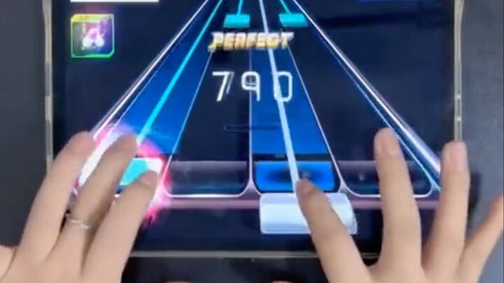 ยากที่สุด! อย่าเหยียบบล็อกสีขาว Rhythm Master Challenge! คุณกล้าที่จะลองหรือไม่?