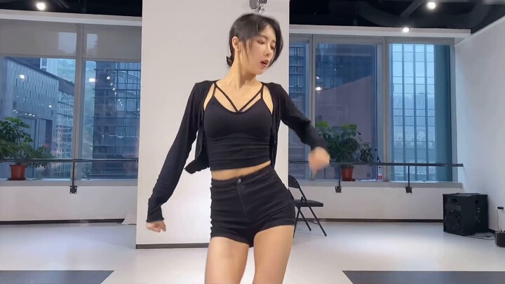 [Momo-san] Sexy long legs pure desire style "Marionette" practice room version