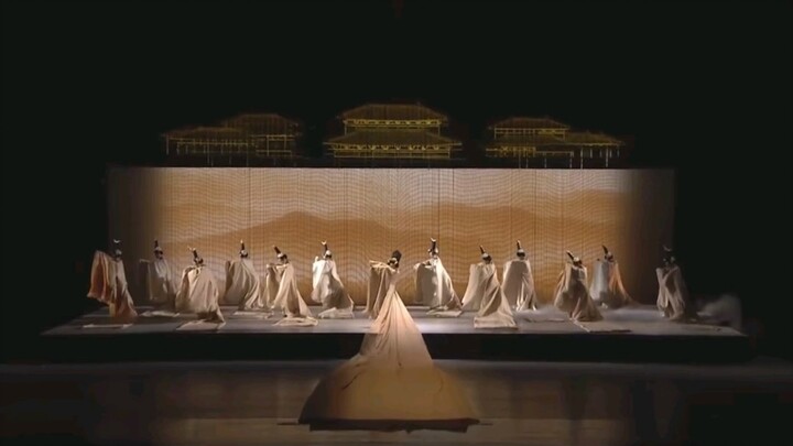 Absolutely beautiful! Chongqing Song and Dance Troupe's group dance "The Beauty Walk" in full HD.
