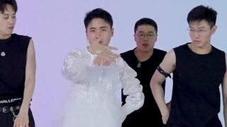JISOO - 'FLOWER' Beautiful but weird, the most beautiful male dancer, Kim Ji-soo, is here to dance! 