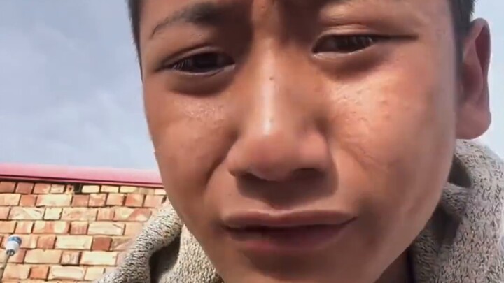 Reward Boy 1 "I sold my mother's mobile phone for 45 yuan"