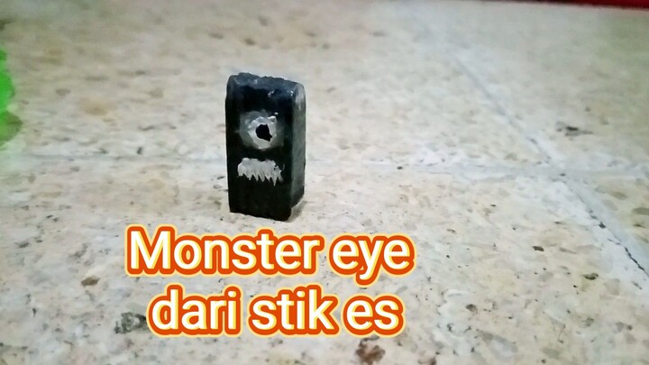 Monster eye dari stik es