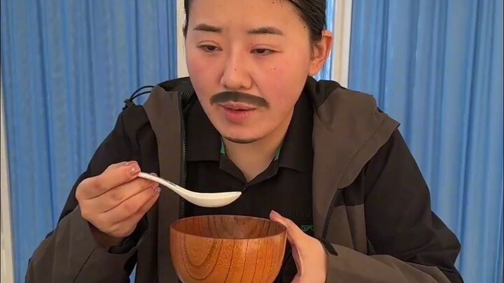 Liu Yaodong actually asked his wife to make chicken soup for "Xiao Shan".