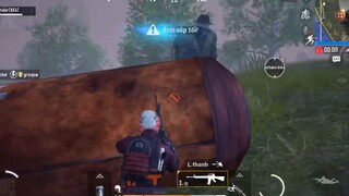 PUBG Mobile_ DÙNG DAO giết TYRANT ra súng thính_ killing Tyrant with knife _ T98