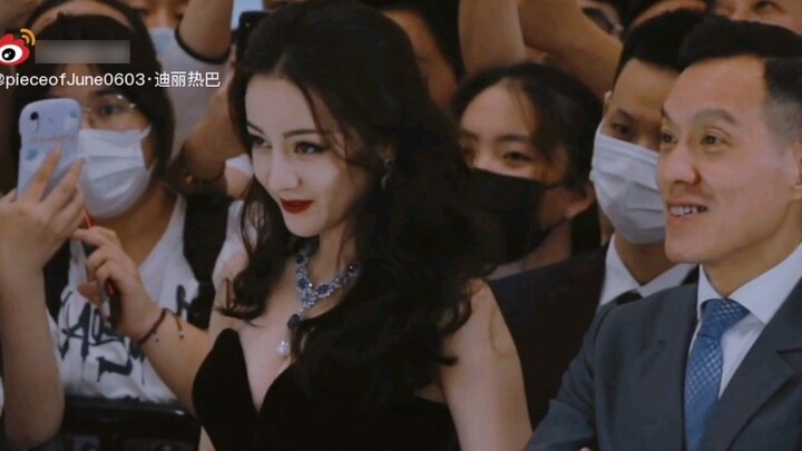 [Dilraba Dilmurat] Cold, dark, noble, beautiful and full of sexual tension, no one can refuse this Y