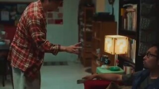 Mereka bertiga menanggung biaya sewa rumah dan tagihan air serta listrik ditanggung dua orang. Hingg