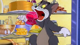 "Berapa banyak orang yang memimpikan kulkas Tom saat mereka masih kecil?"