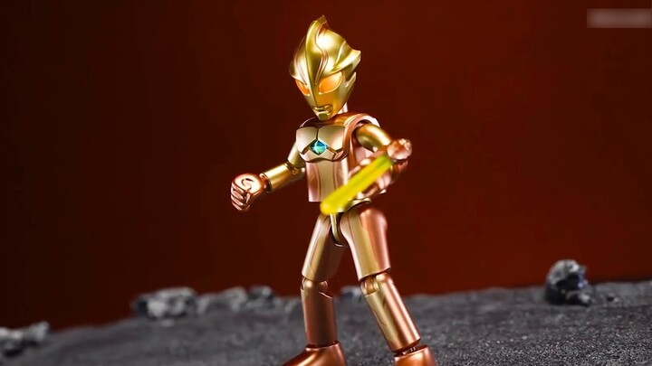 All members get golden statues! Ultraman Brocco 2024 Yearbook Edition
