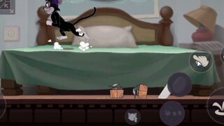 Game seluler Tom and Jerry: Ada seekor tikus hitam yang menjadi semakin frustrasi dan berani pada le