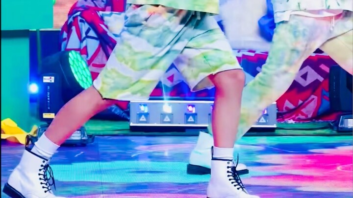 【Haechan】Hello Future Leg Straight Shot