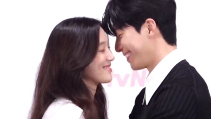 Pose Press-Con Paling Romantis di sejarah K-drama #wihajun #jungryeowon #midnightromanceinhagwon #kd