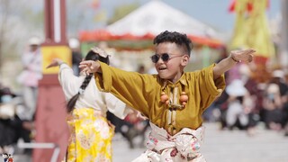 Satu menit di atas panggung dan sepuluh tahun di luar panggung, mereka dilahirkan dengan "keterampil