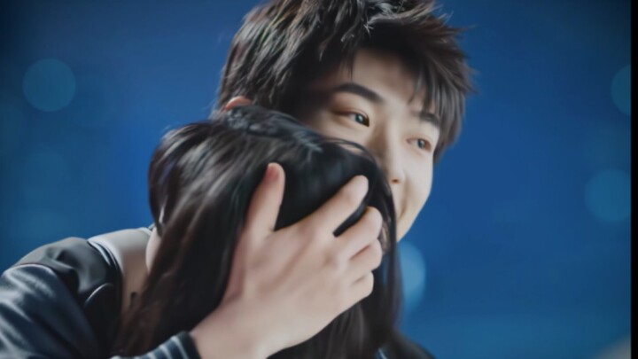 ปรากฏว่าการกอดนั้นน่าตื่นเต้นมากกว่าการจูบ