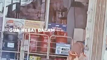 udh bisa jdi badut bisa menunggu dengan tenang pula||:(