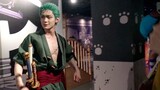 Aktor panggung Tokyo Tower One Piece berinteraksi satu sama lain