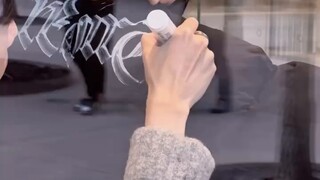 Áo khoác phao nổ…?