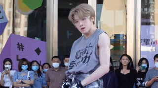 和偶像练习生联动了！？现身青岛商场翻跳 EXO 咆哮/growl 舞蹈dance cover