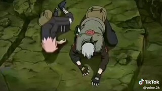 sasuke đã nói gì với Sakura vậy.......😢😭😭