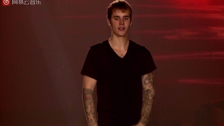 【Justin Bieber】高清现场粉丝狂哭Let me love you