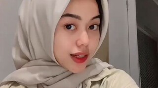 Tahan ya tahan jangan sampe berontak 🥰