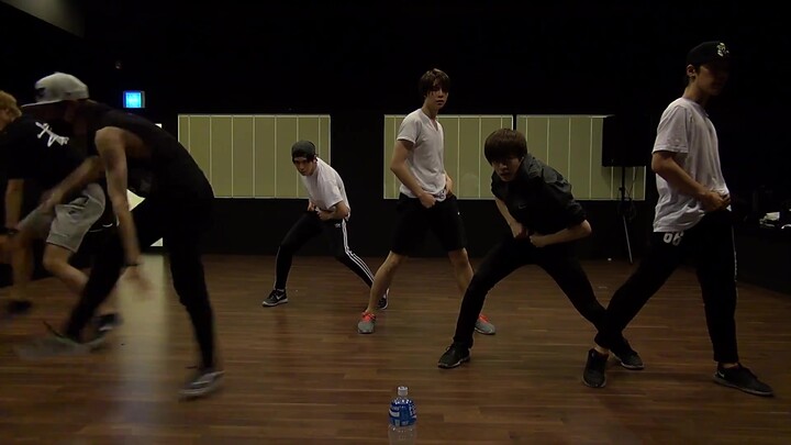 Yuk nantikan video dance practice boy grup baru SM yang belum debut, SR15B