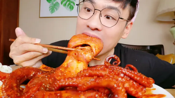 [Cooking] Korean Spicy Huge Octopus! Flavor Feast!