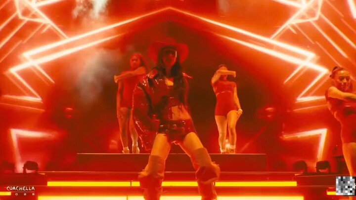jennie coachella 2025 week 1 part 1