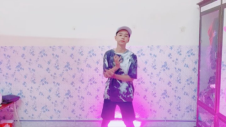 Tối nay anh muốn ăn gì?Thực đơn có bánh, có trà và có cả em ❤️