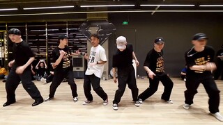 Tri ân giới trẻ "Slam Dunk" Locking Dance