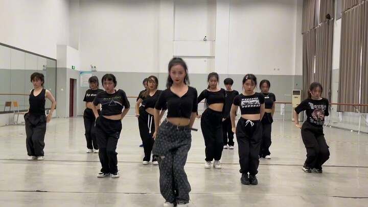 [Boiling Campus] The practice room version of 56's first work "Hua Yao Dai" is here💙